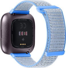 YONO Bandje geschikt voor Fitbit Versa 2 - Nylon - Lichtblauw
