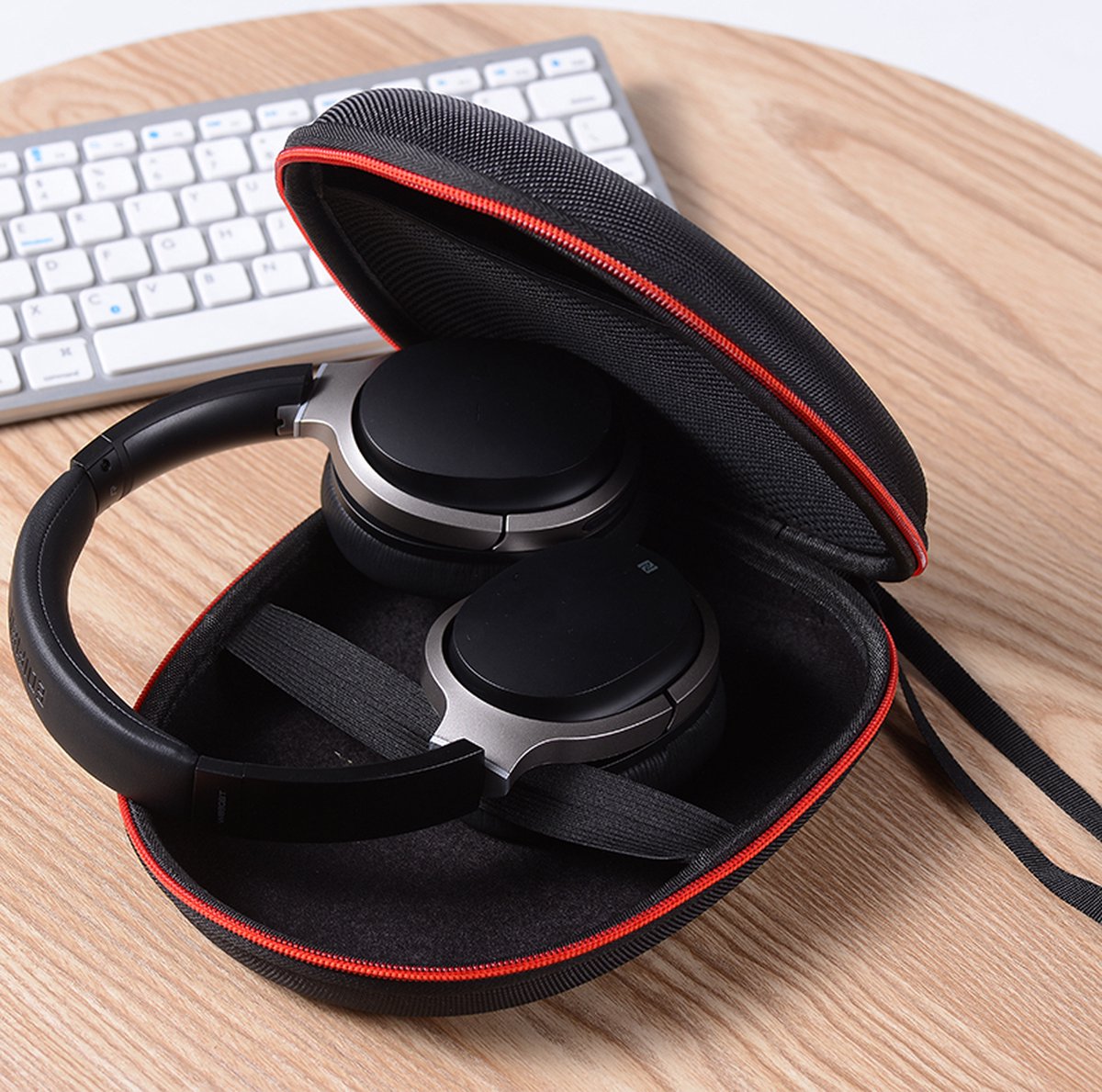 YONO Hard Case Beschermhoes geschikt voor JBL Live 650BTNC/400BT/500BT/460NC - JBL Tune 510BT/660NC/700BT /710BT/760NC/750BTNC/660BTNC/560BT/500BT/E45BT/JBL Tour ONE - Sony WH-CH520/WH-CH510/WH-CH500 - Koptelefoon Hoesje - Zwart