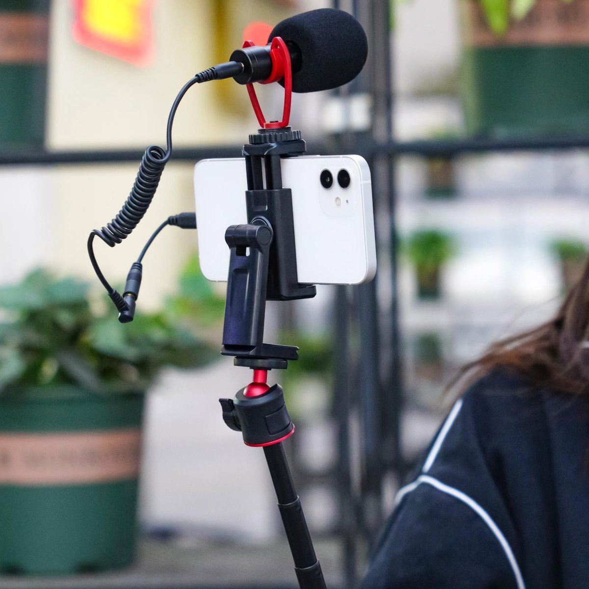 Ulanzi ST-22 360º draaibare en kantelbare telefoonhouder voor statief - met 2 Cold Shoe Mounts - Zwart