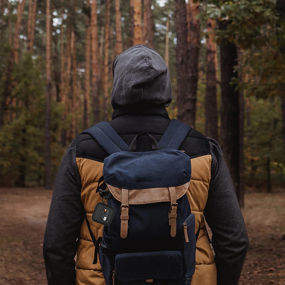 YONO Soft Case geschikt voor JBL Tour Pro 2 - Siliconen Draadloze Oordopjes Hoesje met Clip - Zwart