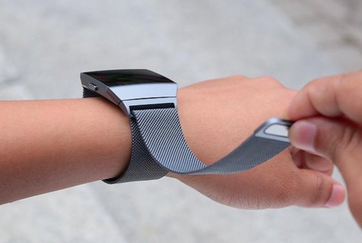 YONO Milanees Bandje Grijs geschikt voor Fitbit Ionic - Vervangende RVS Armband Space Grey met Magneetsluiting – M/L