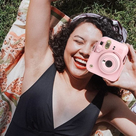 YONO Accessoires Set geschikt voor Fujifilm Instax Mini 12 - Camera Tas met Draagriem - Hoesje en Fotoalbum - Bloesem Roze