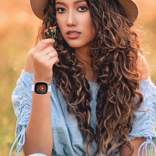 YONO Nylon Stretch Bandje geschikt voor Fitbit Versa 4 / Sense 2 - Vervangende Stoffen Armband - Wit